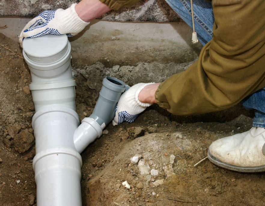 How to unclog a main sewer line