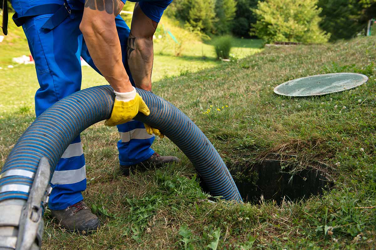 septic tank pump out